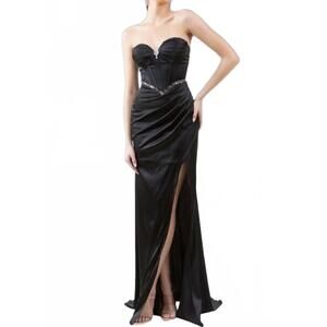 NEW CINDERELLA COUTURE chanler gown in black